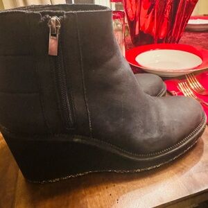 Toms Black Ankle Booties